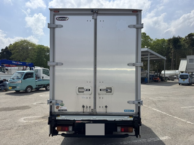 日野デュトロアルミバン小型（2t・3t）[写真16]