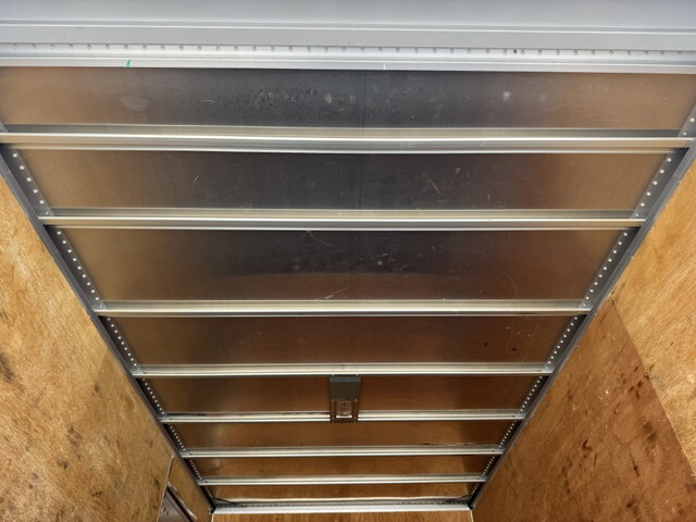 日野デュトロアルミバン小型（2t・3t）[写真21]