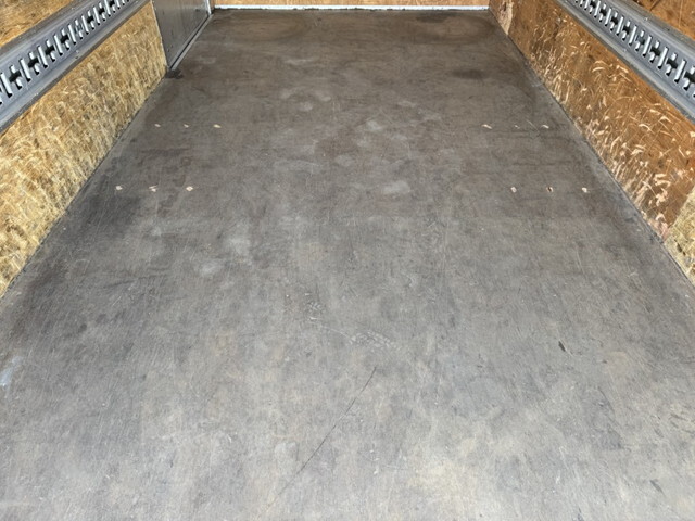 日野デュトロアルミバン小型（2t・3t）[写真22]