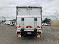 三菱ふそうキャンターアルミウイング小型（2t・3t）[写真11]