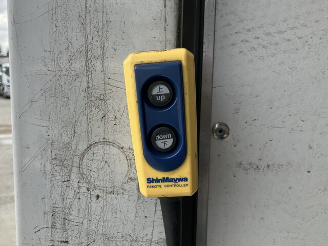 三菱ふそうキャンターアルミウイング小型（2t・3t）[写真18]