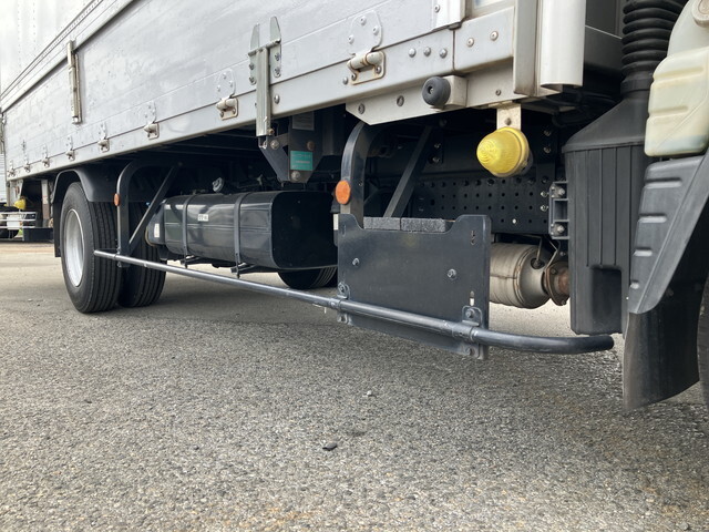 三菱ふそうキャンターアルミウイング小型（2t・3t）[写真23]