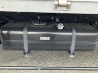 三菱ふそうキャンターアルミウイング小型（2t・3t）[写真26]