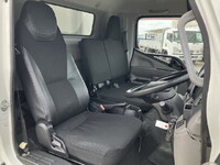 三菱ふそうキャンターアルミウイング小型（2t・3t）[写真34]