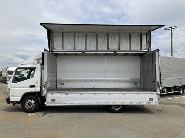 三菱ふそうキャンターアルミウイング小型（2t・3t）[写真06]