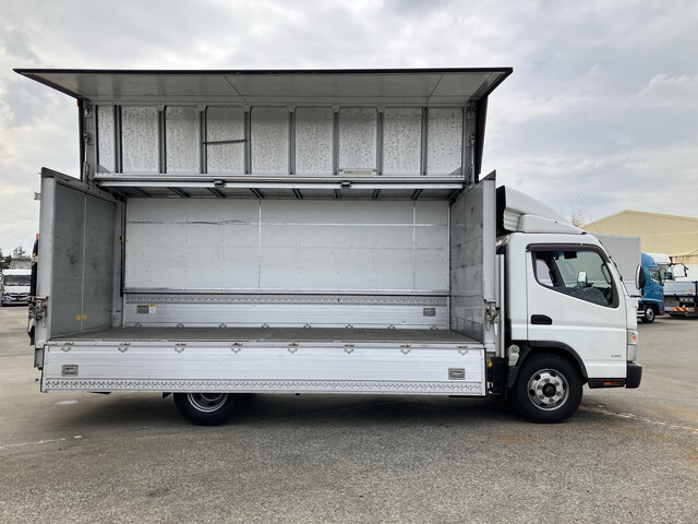 三菱ふそうキャンターアルミウイング小型（2t・3t）[写真07]