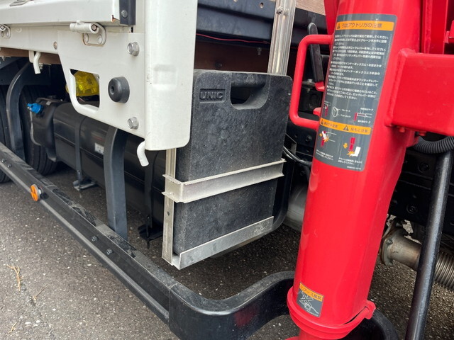 三菱ふそうキャンタークレーン6段小型（2t・3t）[写真19]