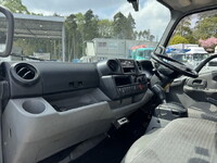 日野デュトロボトルバン小型（2t・3t）[写真16]