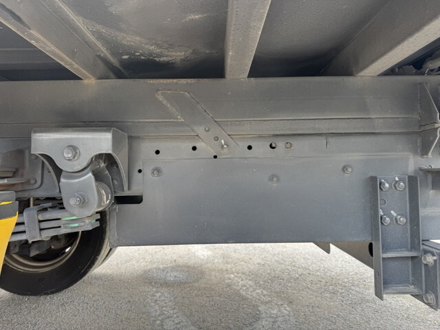 日野デュトロボトルバン小型（2t・3t）[写真20]