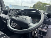 三菱ふそうキャンタークレーン3段小型（2t・3t）[写真20]