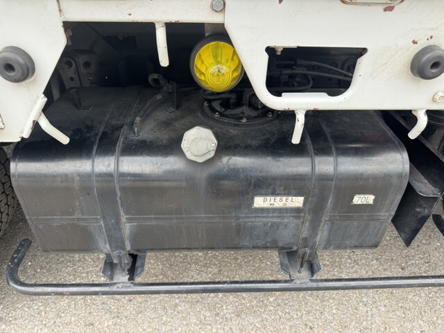 三菱ふそうキャンタークレーン3段小型（2t・3t）[写真27]