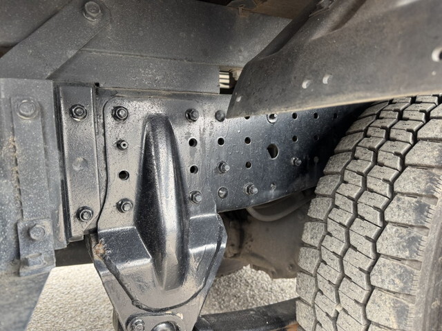 三菱ふそうキャンタークレーン3段小型（2t・3t）[写真30]