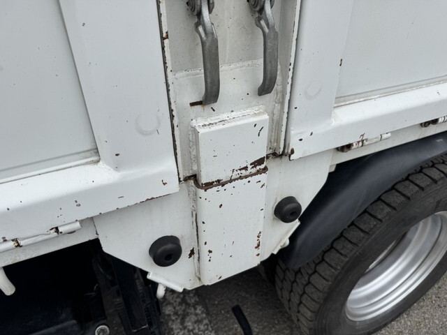 三菱ふそうキャンタークレーン3段小型（2t・3t）[写真38]