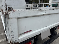 三菱ふそうキャンタークレーン3段小型（2t・3t）[写真40]