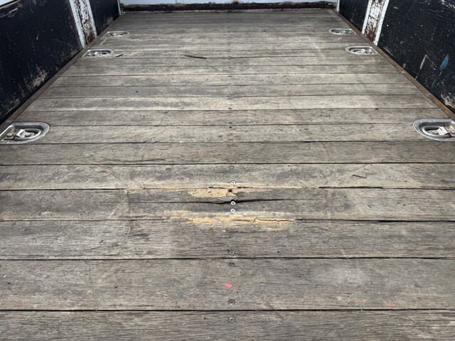 三菱ふそうキャンタークレーン3段小型（2t・3t）[写真08]