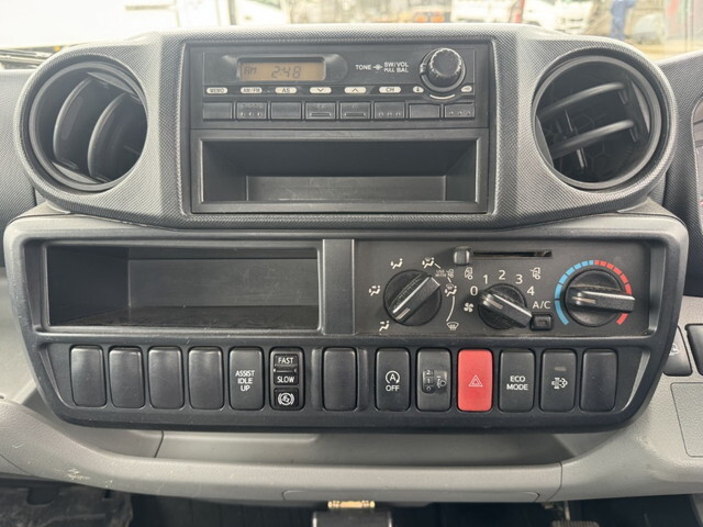 日野デュトロ高所作業車小型（2t・3t）[写真20]