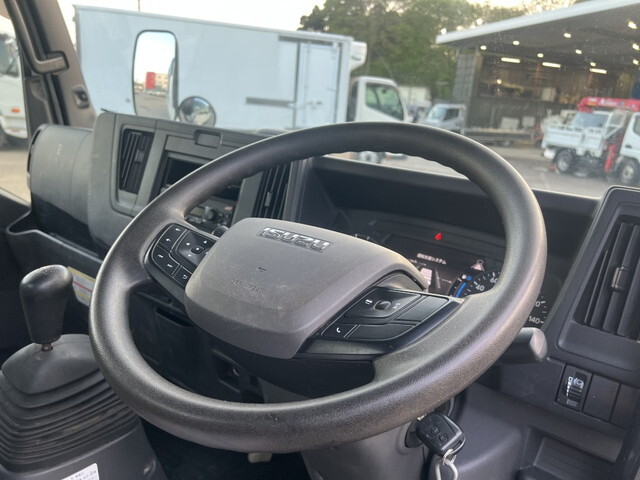 いすゞエルフダンプ小型（2t・3t）[写真14]