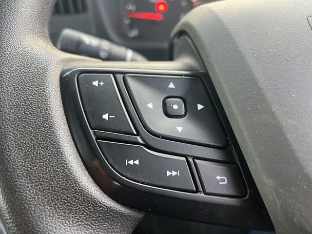 いすゞエルフダンプ小型（2t・3t）[写真15]