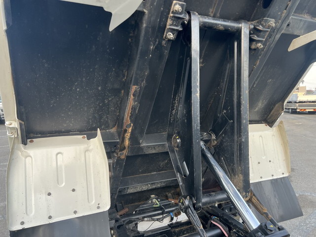 いすゞエルフダンプ小型（2t・3t）[写真26]