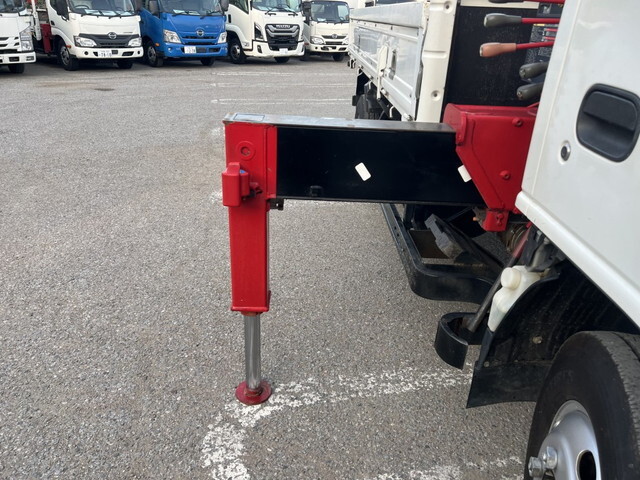 いすゞエルフクレーン3段小型（2t・3t）[写真14]