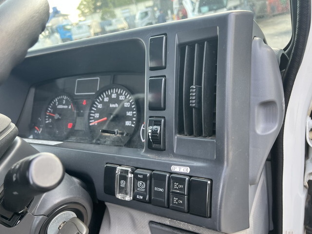 いすゞエルフクレーン3段小型（2t・3t）[写真22]