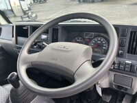 いすゞエルフクレーン3段小型（2t・3t）[写真24]