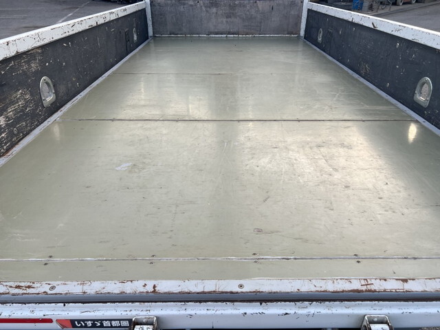 いすゞエルフクレーン3段小型（2t・3t）[写真09]