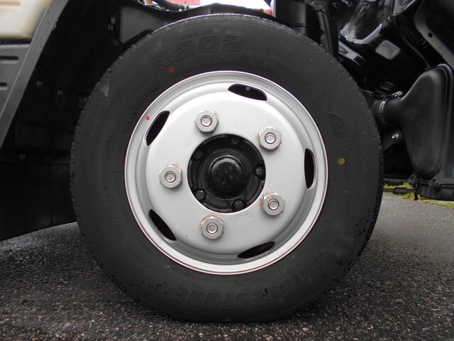 三菱ふそうキャンター平ボディ小型（2t・3t）[写真22]