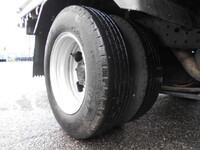 三菱ふそうキャンター平ボディ小型（2t・3t）[写真25]