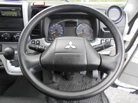 三菱ふそうキャンター平ボディ小型（2t・3t）[写真30]