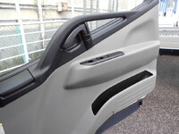 三菱ふそうキャンター平ボディ小型（2t・3t）[写真37]