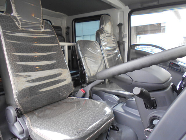 いすゞエルフ平ボディ小型（2t・3t）[写真29]