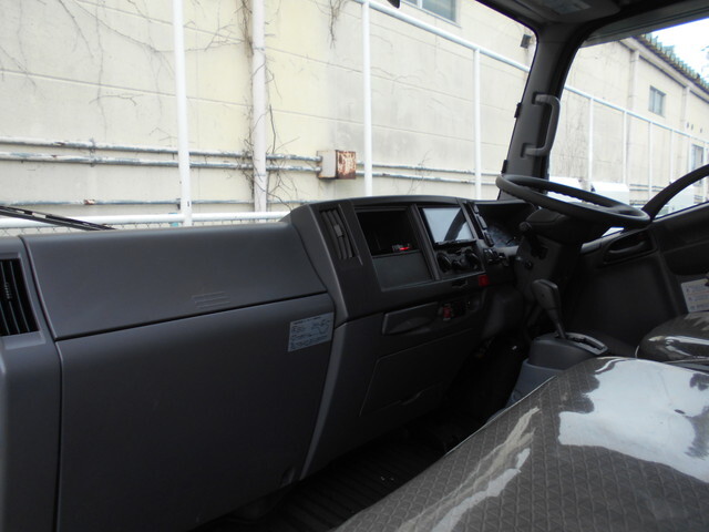 いすゞエルフ平ボディ小型（2t・3t）[写真30]