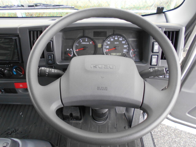 いすゞエルフ平ボディ小型（2t・3t）[写真32]