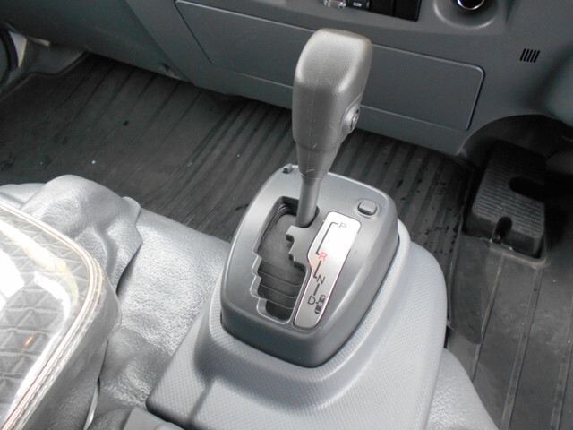 いすゞエルフ平ボディ小型（2t・3t）[写真33]