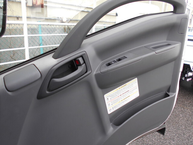 いすゞエルフ平ボディ小型（2t・3t）[写真37]