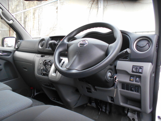 日産キャラバン移動販売車小型（2t・3t）[写真27]