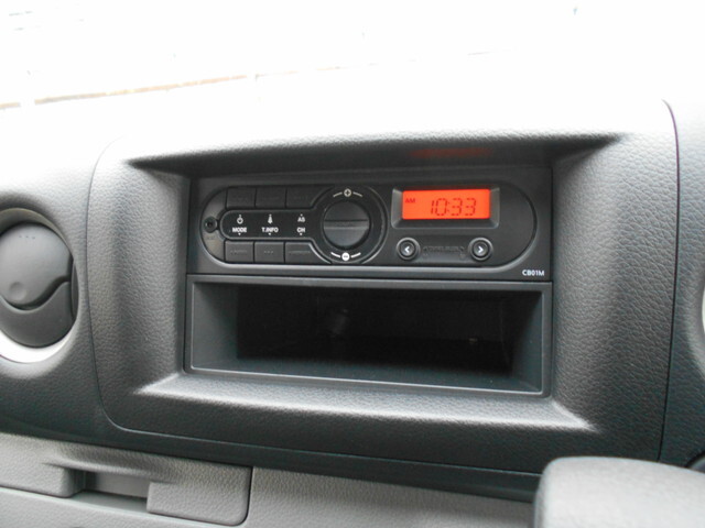 日産キャラバン移動販売車小型（2t・3t）[写真33]