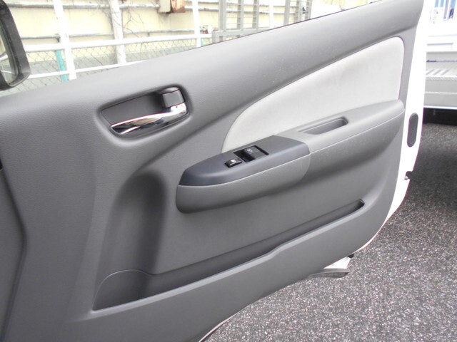 日産キャラバン移動販売車小型（2t・3t）[写真36]