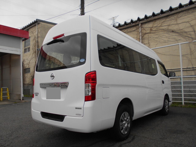 日産キャラバン移動販売車小型（2t・3t）[写真04]