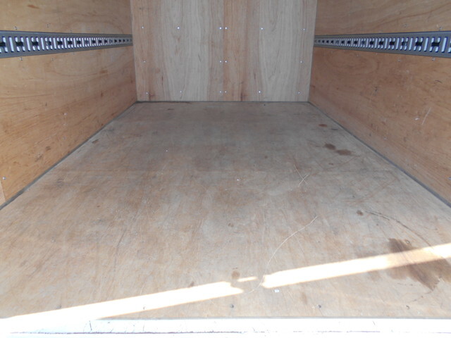 三菱ふそうキャンターアルミバン小型（2t・3t）[写真12]