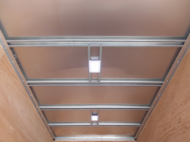 三菱ふそうキャンターアルミバン小型（2t・3t）[写真13]