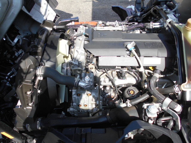 三菱ふそうキャンターアルミバン小型（2t・3t）[写真17]