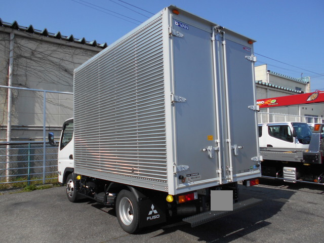 三菱ふそうキャンターアルミバン小型（2t・3t）[写真02]