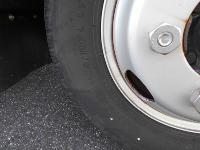 三菱ふそうキャンターアルミバン小型（2t・3t）[写真24]