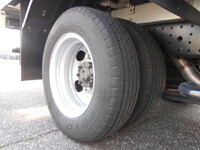 三菱ふそうキャンターアルミバン小型（2t・3t）[写真26]