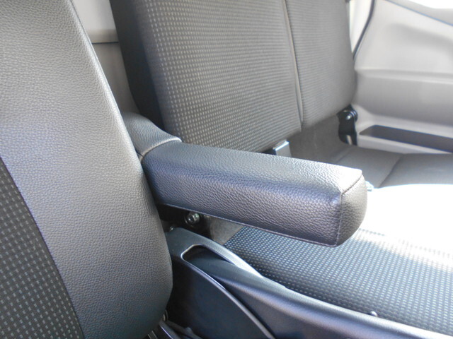 三菱ふそうキャンターアルミバン小型（2t・3t）[写真37]