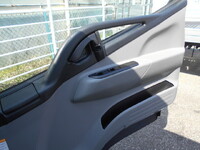 三菱ふそうキャンターアルミバン小型（2t・3t）[写真39]