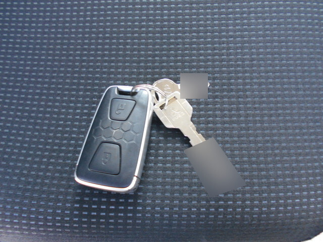 三菱ふそうキャンターアルミバン小型（2t・3t）[写真39]