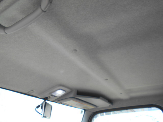 三菱ふそうキャンターアルミバン小型（2t・3t）[写真40]